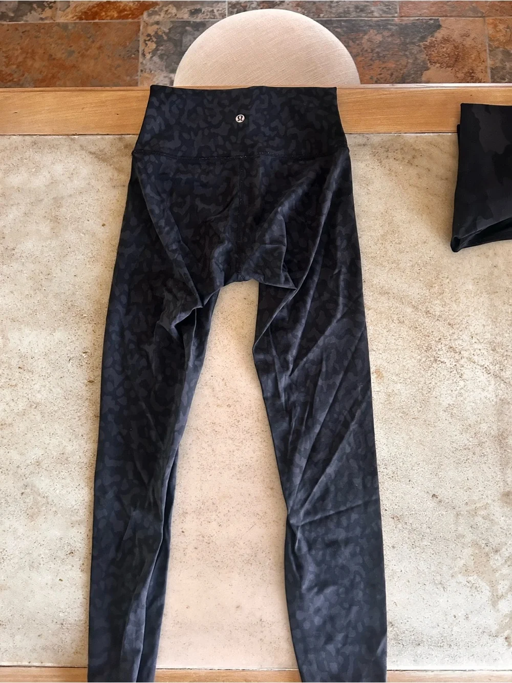 Lululemon Align High Rise Leggings 25” Black Leopard Size 4